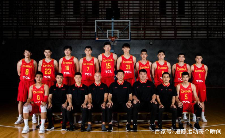 中国男篮红队对伊朗队,越过山丘王治郅