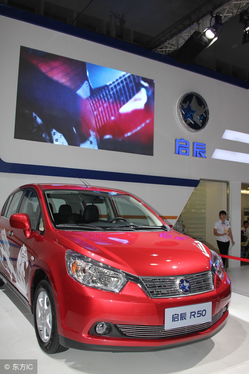 13年迈腾1.8t豪华版现在值得买吗,17年迈腾1.8t豪华版二手车多少钱