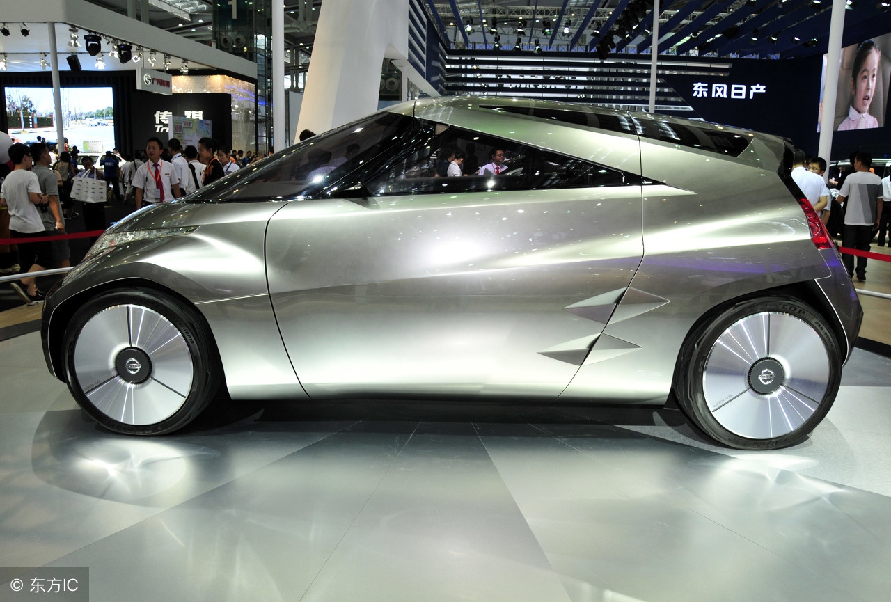 13年迈腾1.8t豪华版现在值得买吗,17年迈腾1.8t豪华版二手车多少钱