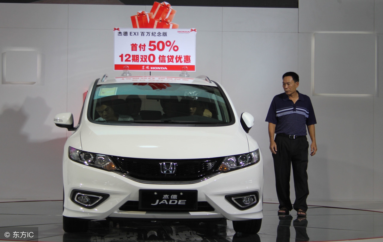 13年迈腾1.8t豪华版现在值得买吗,17年迈腾1.8t豪华版二手车多少钱