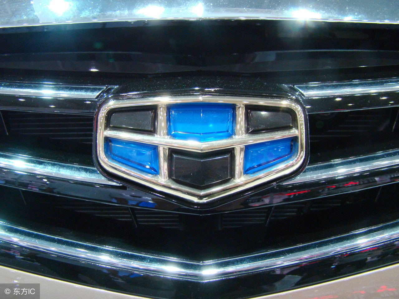 13年迈腾1.8t豪华版现在值得买吗,17年迈腾1.8t豪华版二手车多少钱