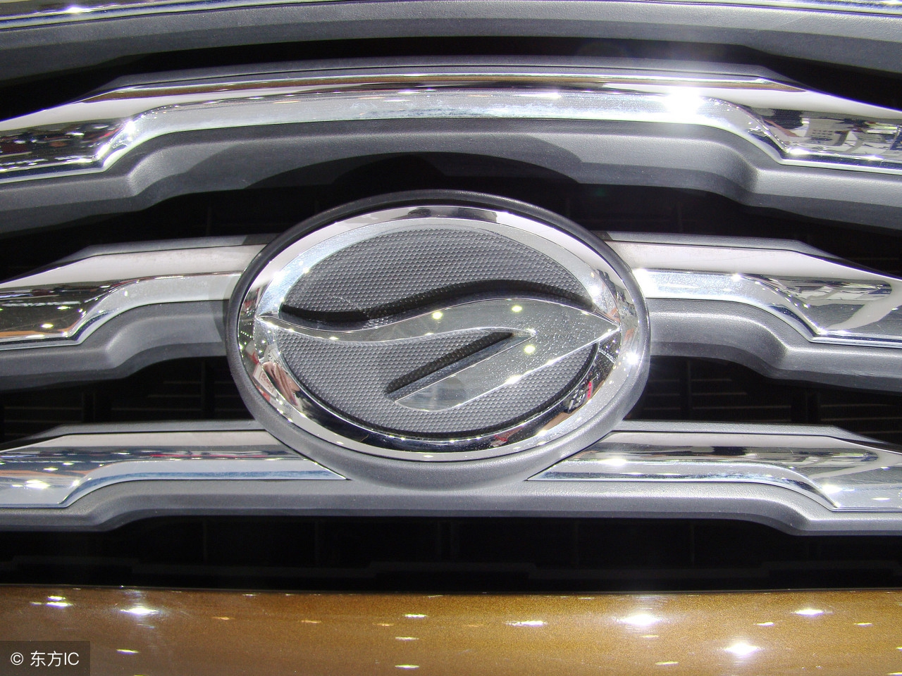 13年迈腾1.8t豪华版现在值得买吗,17年迈腾1.8t豪华版二手车多少钱