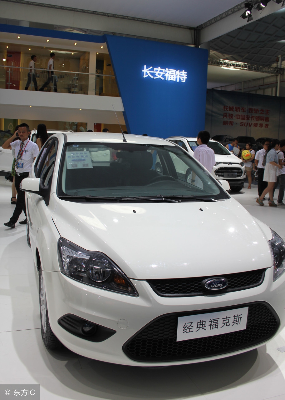 13年迈腾1.8t豪华版现在值得买吗,17年迈腾1.8t豪华版二手车多少钱