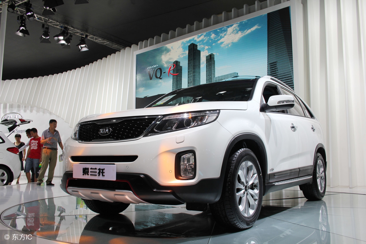 13年迈腾1.8t豪华版现在值得买吗,17年迈腾1.8t豪华版二手车多少钱