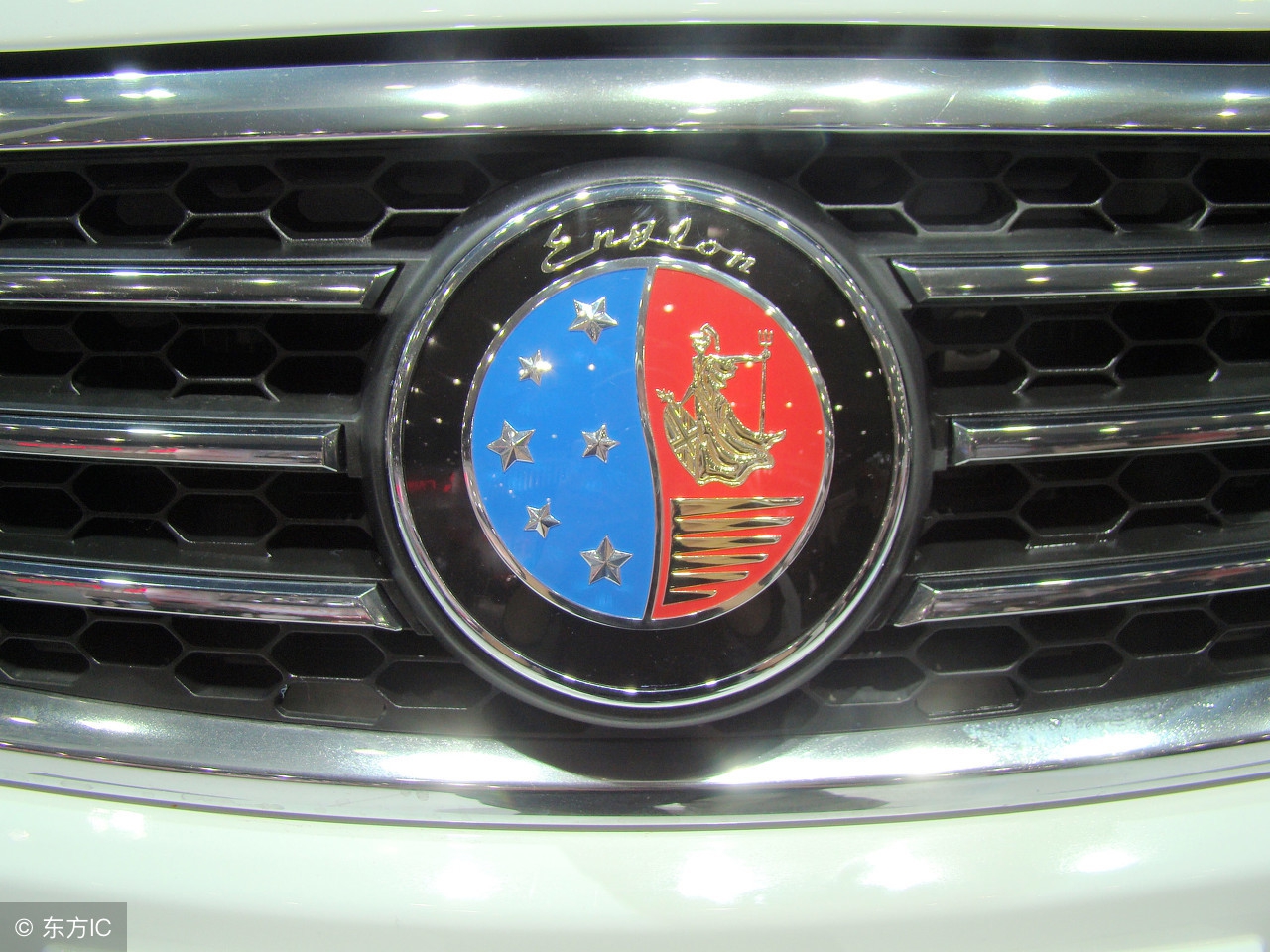 13年迈腾1.8t豪华版现在值得买吗,17年迈腾1.8t豪华版二手车多少钱