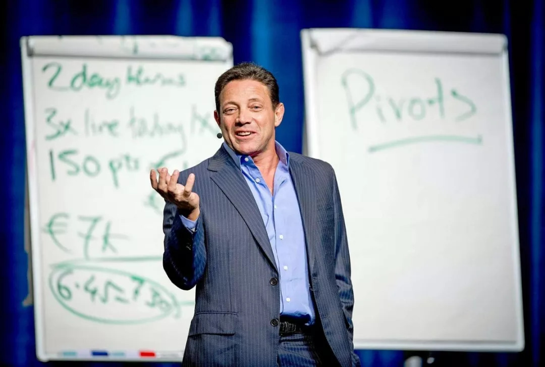 华尔街之狼假的变成真的,华尔街之狼浮华背后的真实故事