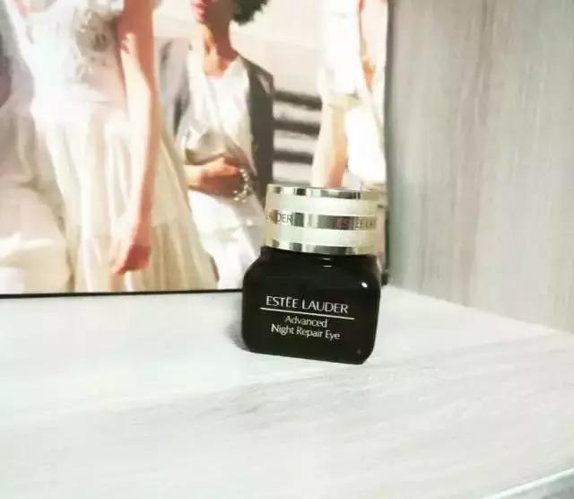 如何正确选择合适自己的护肤品 (教你怎样挑选适合自己的护肤品)