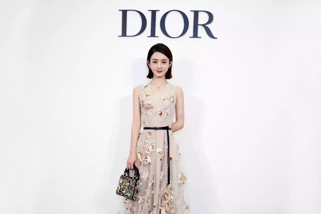 八字刘海空气刘海适合什么脸型,八字刘海和法式刘海适合的脸型