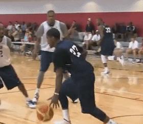 科比招牌变向过人动作,3招nba球员常用的变向过人技巧