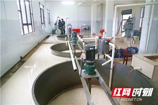 「看区县」永定区官黎坪街道河长制常态化巡河见成效/武陵源区三举措打造智慧养老服务“物联网”成效显著（更多）