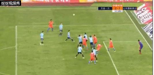 裁判为何总是这么黑鲁能，点球争议不看回放，鲁能球员无奈了