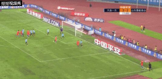 裁判为何总是这么黑鲁能，点球争议不看回放，鲁能球员无奈了