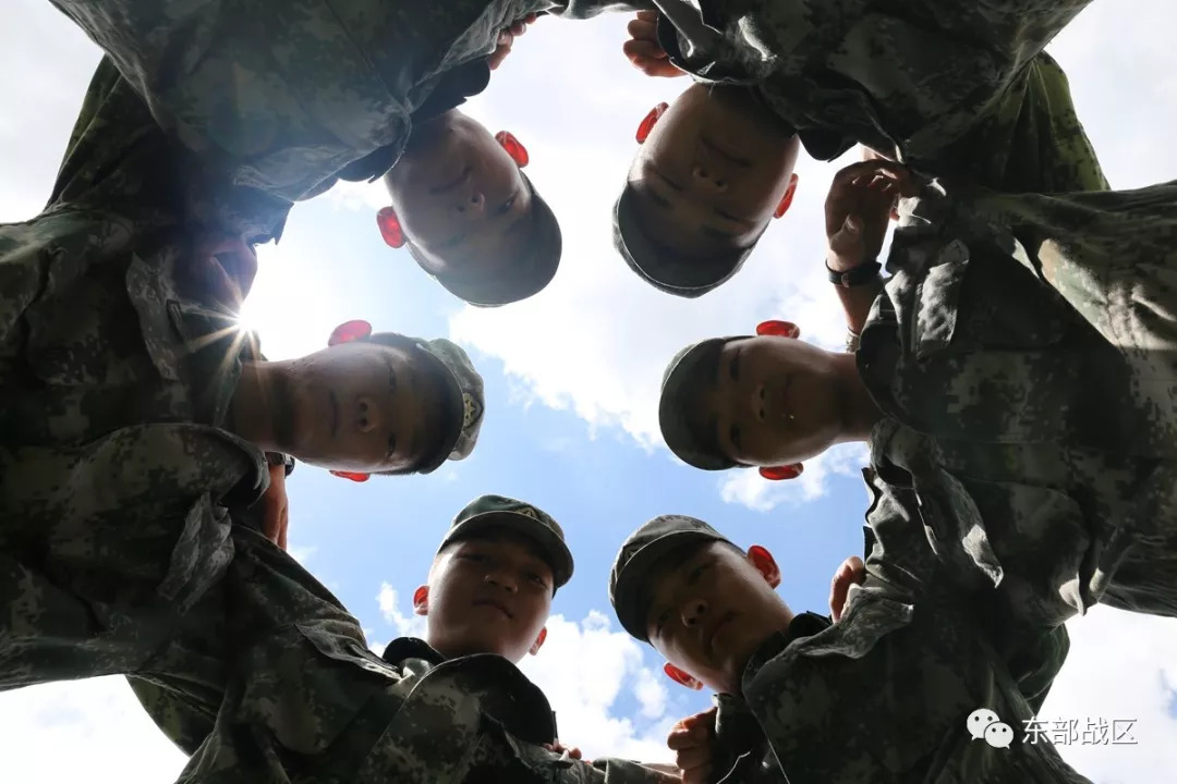 椹奸搩澹板搷璧锋垜鐨勫啗鏃呯敓娑粨鏉熶簡,椹奸搩澹板搷鍛婂埆鍐涜惀