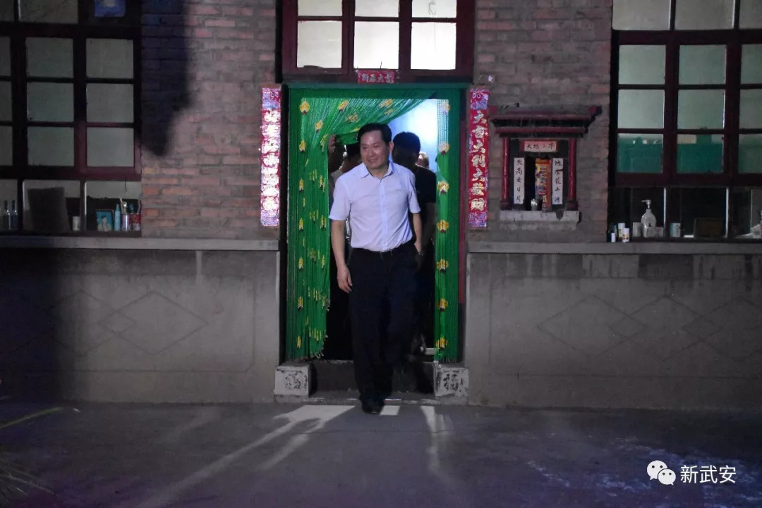 区委书记走访慰问脱贫户,县领导到高田镇走访慰问脱贫户