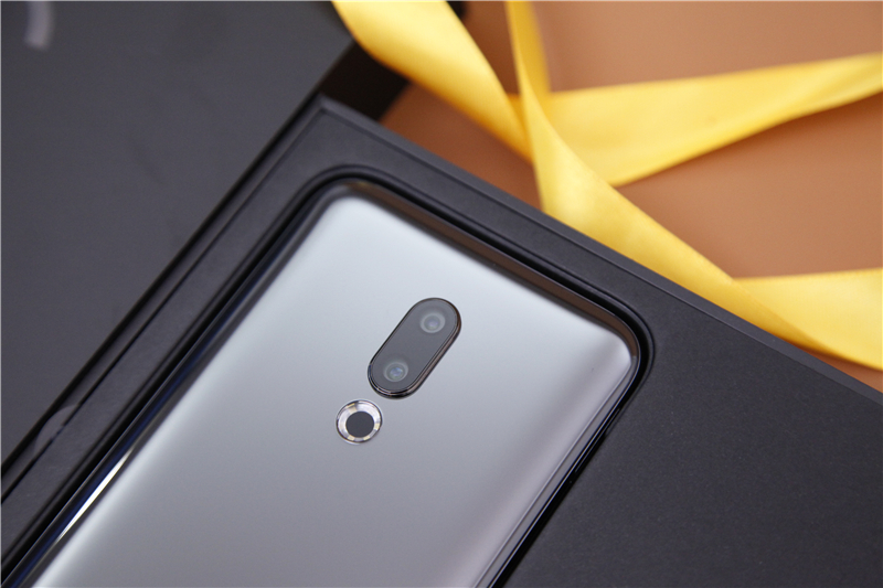 魅族16手机对称式全面屏,魅族16无刘海全面屏手机