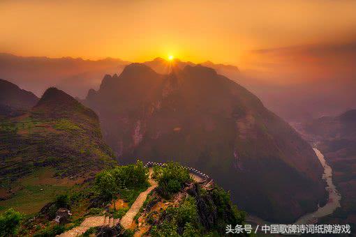 飞花令这款app内置了30万首古诗词,夏的古诗词飞花令大全