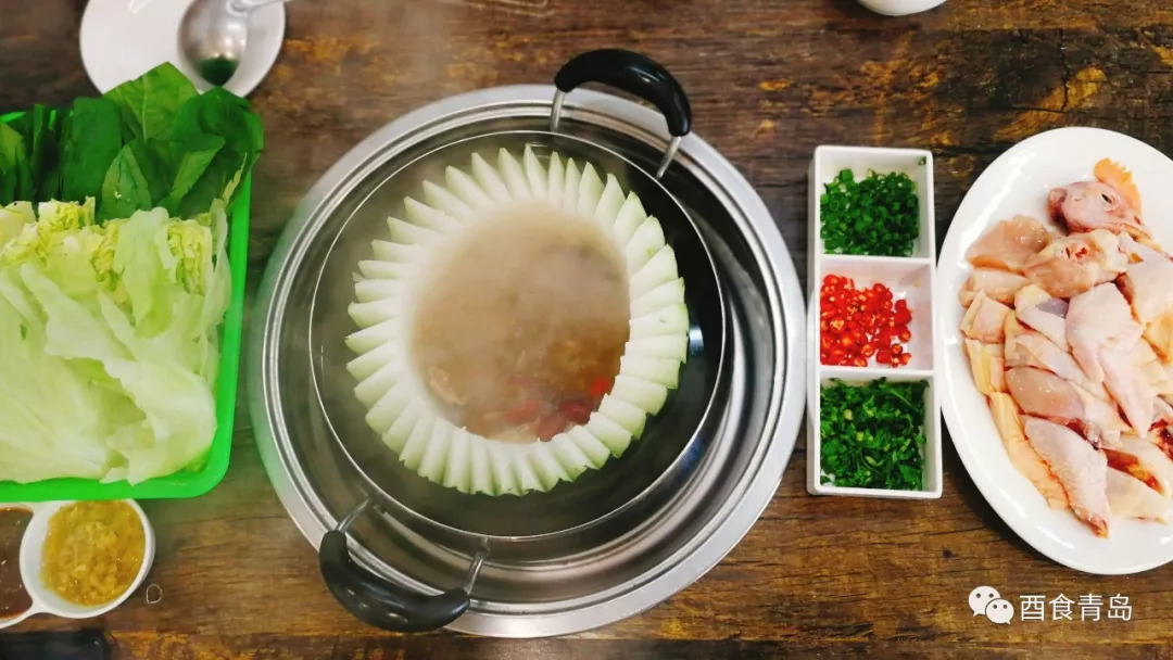 念念不忘的一家青岛粤菜餐厅，冬瓜锅涮清远鸡，连锅都能吃