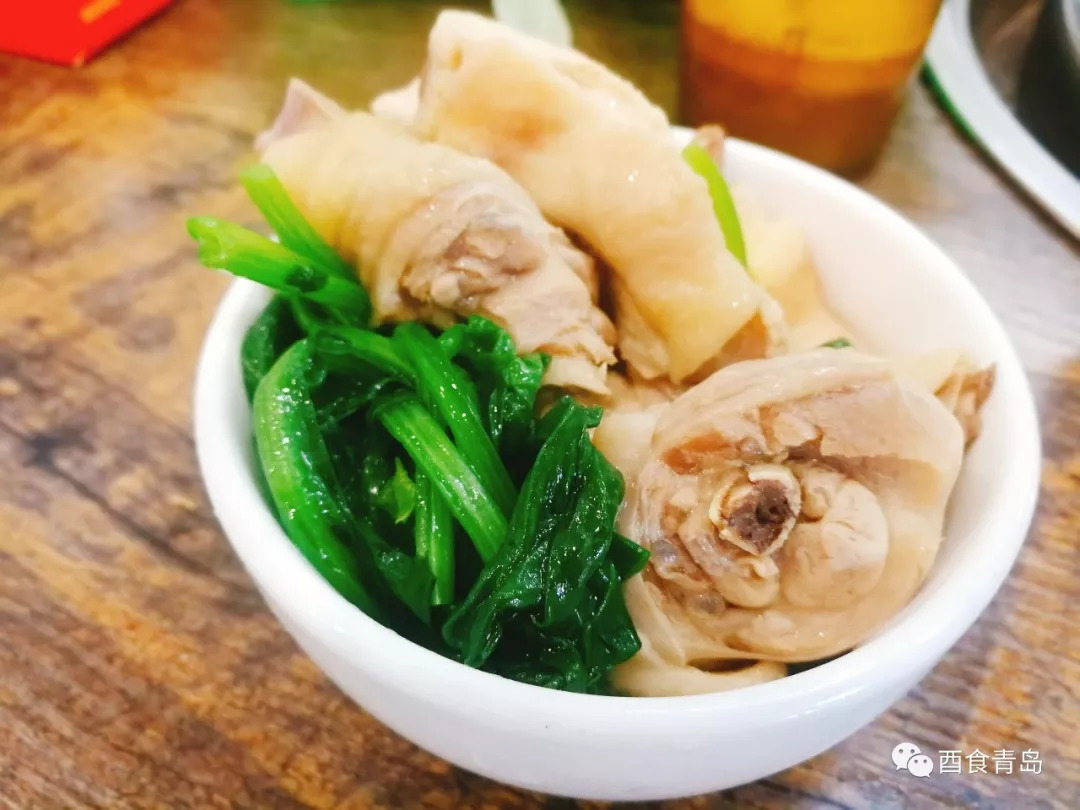 念念不忘的一家青岛粤菜餐厅，冬瓜锅涮清远鸡，连锅都能吃