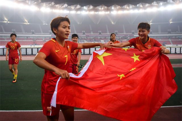 中国队两场大败里皮没有责任吗,中国男足后续该怎么办