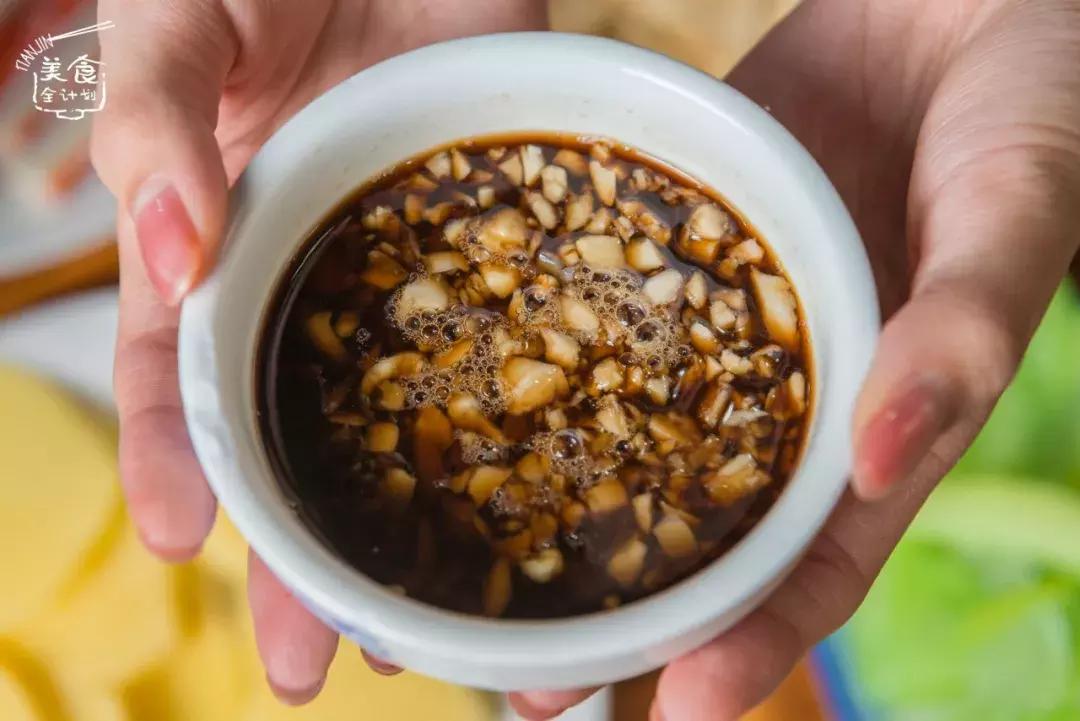 3斤半鸡肉做锅底！天津真理道这家接地气老店，烤串更是有名气！