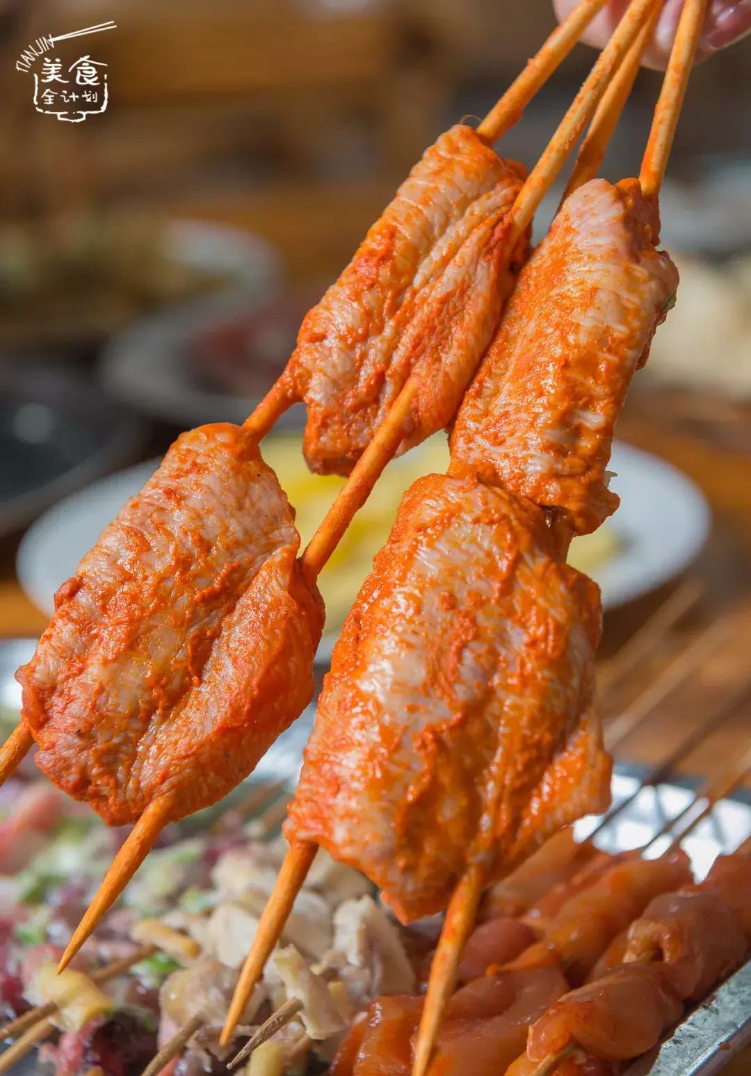 3斤半鸡肉做锅底！天津真理道这家接地气老店，烤串更是有名气！