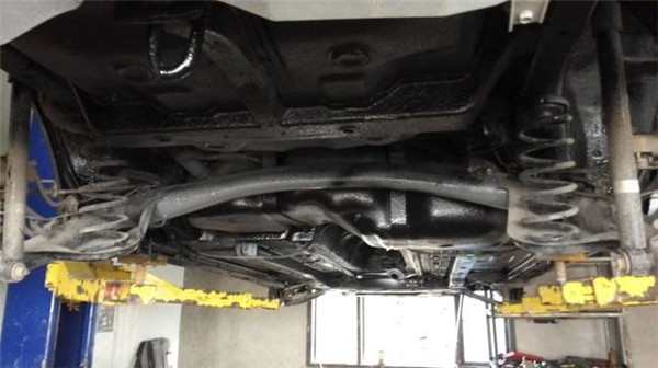 为什么要做底盘防腐,汽车底盘装甲作用