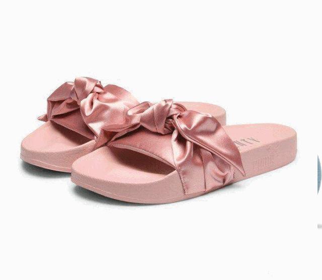 夏季最新火爆的网红拖鞋,网红毛拖鞋哪种款式百搭