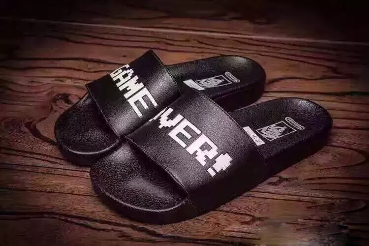 夏季最新火爆的网红拖鞋,网红毛拖鞋哪种款式百搭