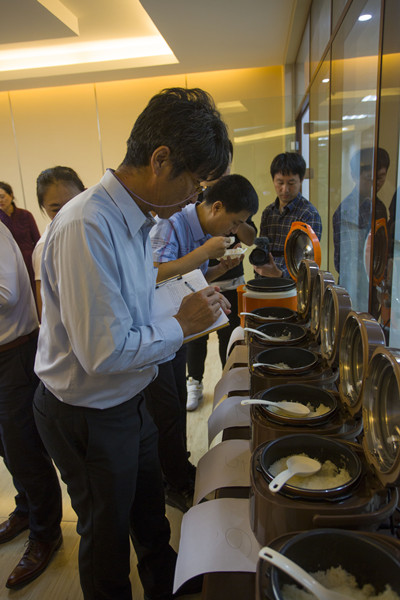 徐州“德服”大米获中国首届自然农发大米品鉴会金奖