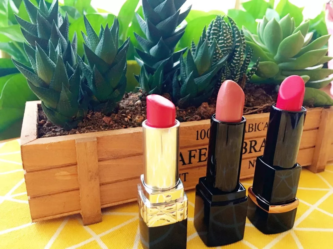 我的天呐！办公室小姐姐包里竟然带这些东西？