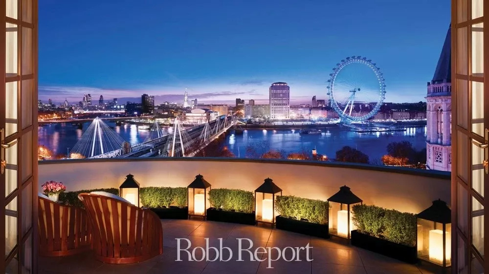 琼瑶杯·美酒丨这个秋天来一场与香槟的冒险之旅