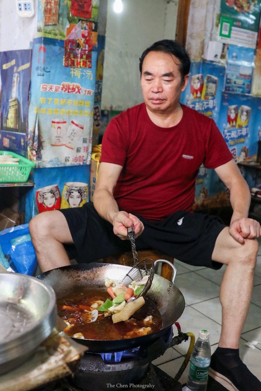 成都小竹签串串,成都最火爆小竹签的冷锅串串