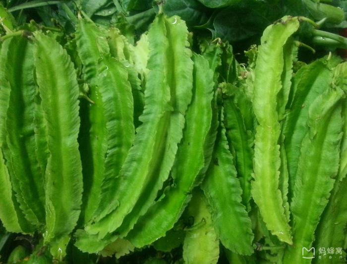 三亚旅游吃海鲜住宿攻略,三亚奥特莱斯购物攻略