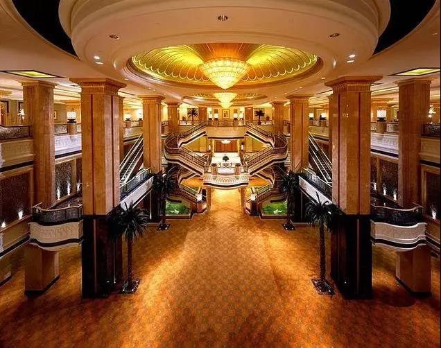 阿布扎比八星级酒店,阿布扎比皇家玫瑰五星级酒店