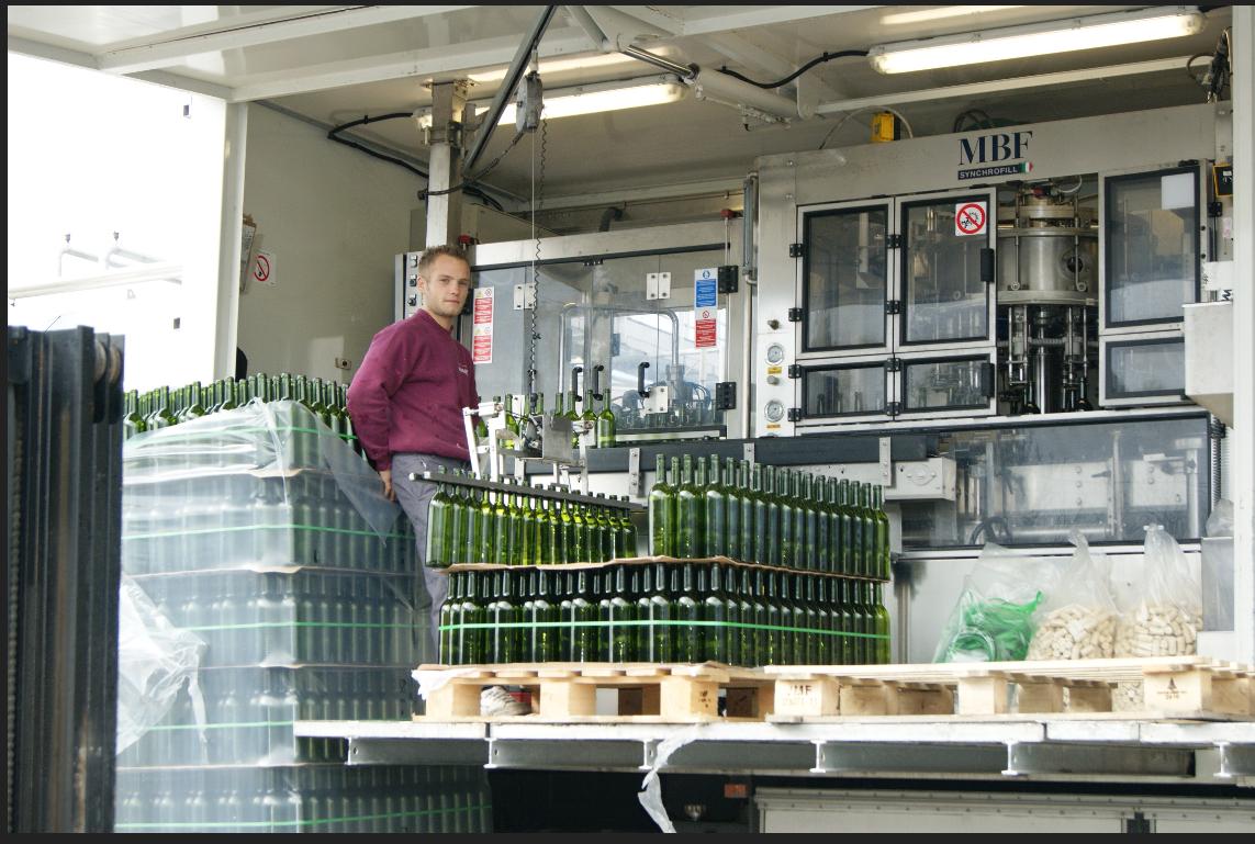 凯瑟王国际酒庄品鉴会,凯瑟王红酒大瓶