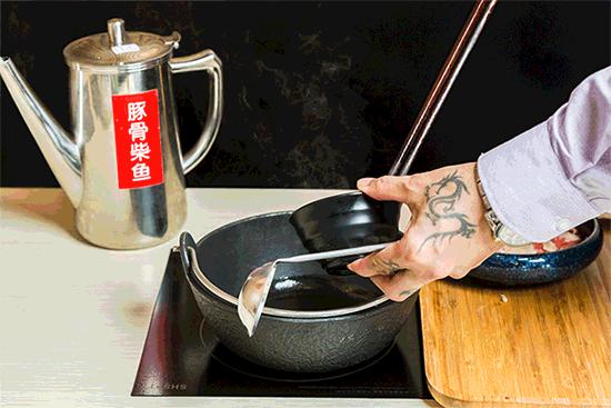 1点点开火锅店了?《天天向上》力荐的奶盖锅,整整20倍芝士!