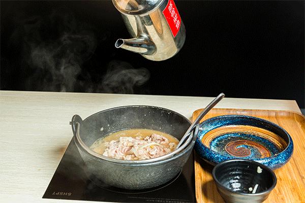 1点点开火锅店了?《天天向上》力荐的奶盖锅,整整20倍芝士!