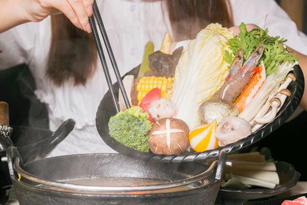 1点点开火锅店了?《天天向上》力荐的奶盖锅,整整20倍芝士!