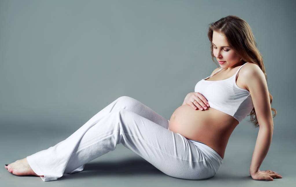 想知道胎儿是否健康，除了定时产检，这3种方法自己也可以判断哦