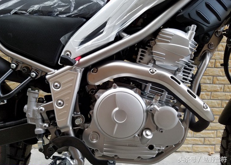 雅马哈魔术师摩托车最新款,雅马哈魔术师xg250真假