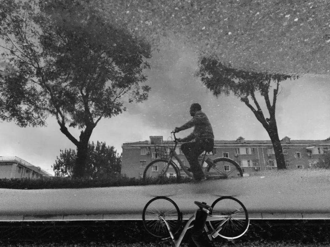 都是玩手机，凭啥她玩成了年入百万，人人羡慕的赚钱网红？