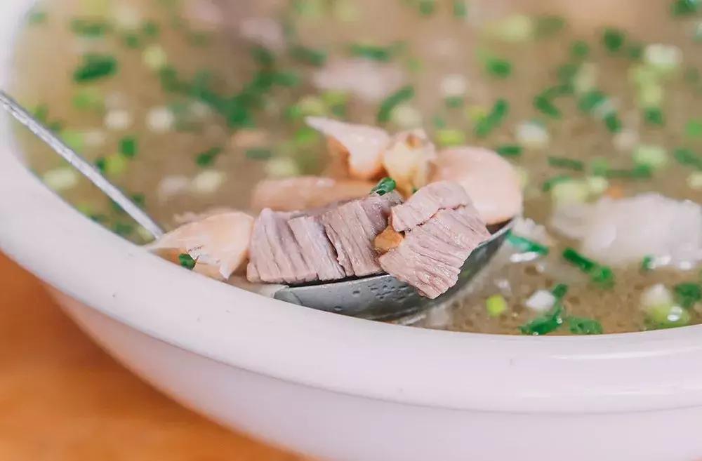 翻山越岭都有人要去吃的牛肉馆，到底值不值？