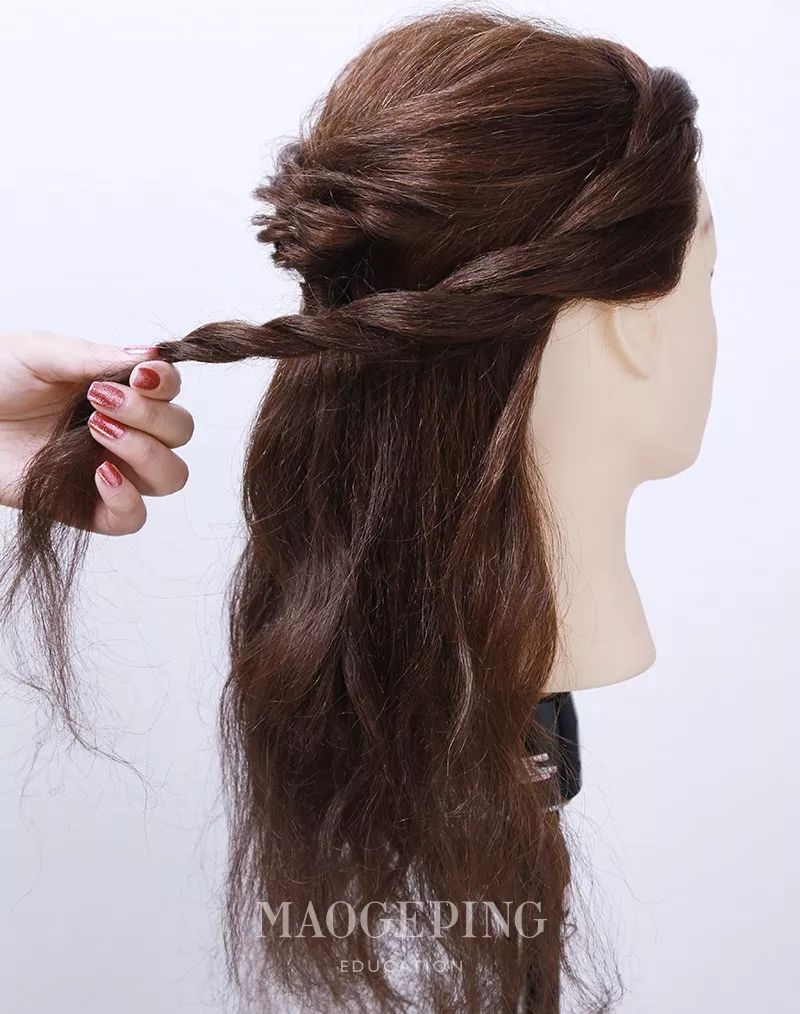 女童8-9岁中短发怎么扎简单又漂亮,30岁短发怎么扎好看又简单漂亮