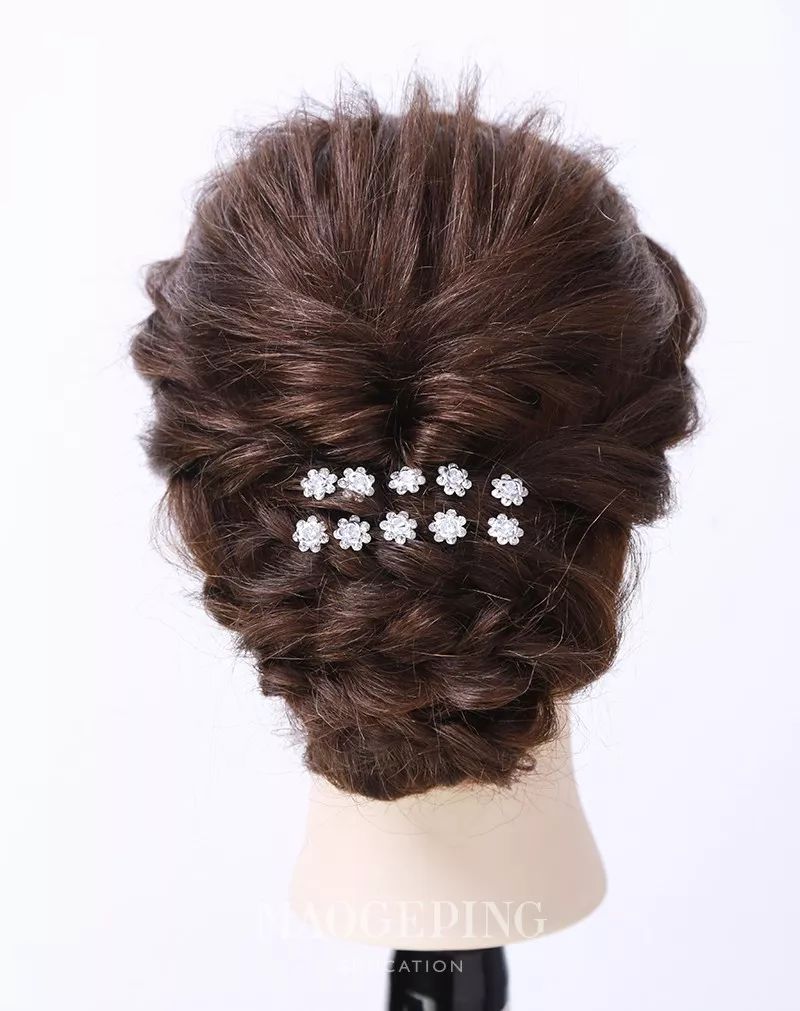 女童8-9岁中短发怎么扎简单又漂亮,30岁短发怎么扎好看又简单漂亮