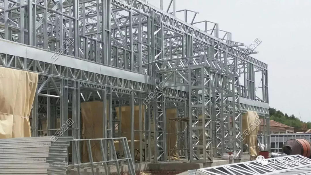 河北保定曲阳轻钢别墅,农村100平方10万元左右的轻钢别墅