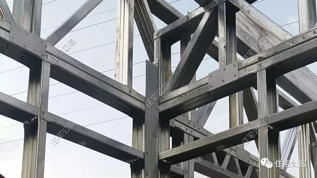 河北保定曲阳轻钢别墅,农村100平方10万元左右的轻钢别墅