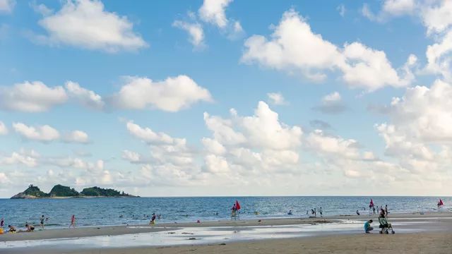 弄一个室外水上乐园,在野外制造一个水上乐园