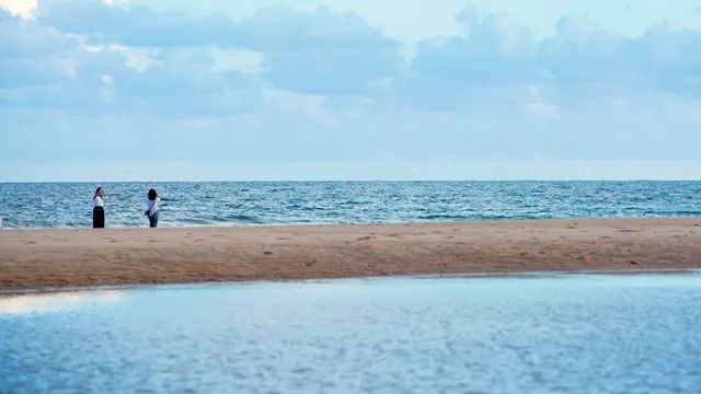 弄一个室外水上乐园,在野外制造一个水上乐园