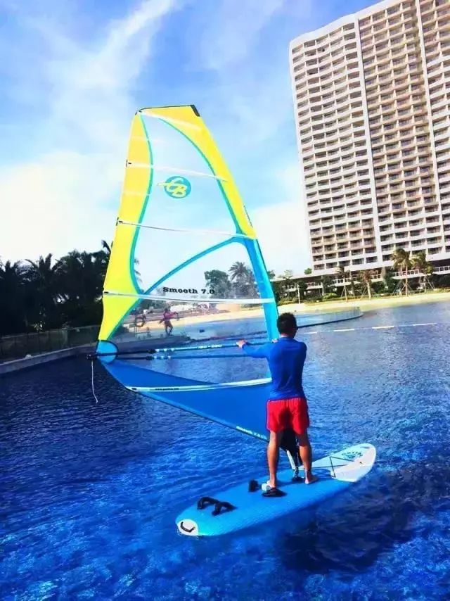 弄一个室外水上乐园,在野外制造一个水上乐园