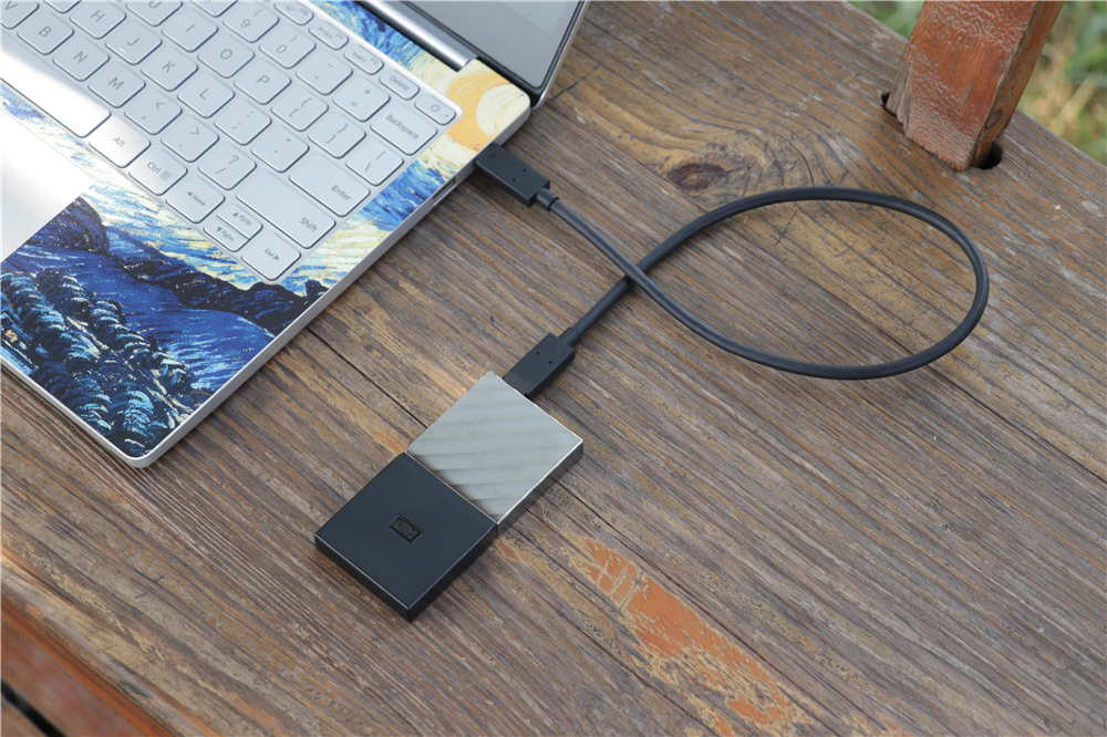 稳定传输速度快的移动硬盘推荐,西数硬盘是机械还是固态的